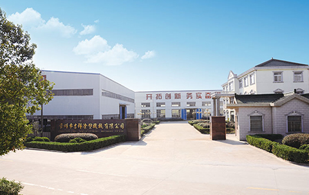<font style='font-size:24px;font-weight:bold'>Production base</font><br/>Our company's factory area exceeds 10000m²<br/>Equipped with advanced CNC milling machines and deep drilling machines